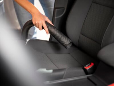 Oakville mobile car detailing, interior vacuuming, clean seats